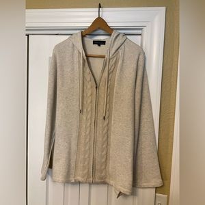 Beautiful cream Northriver Outfitters zip front hoodie! XL! Knit cable detail!